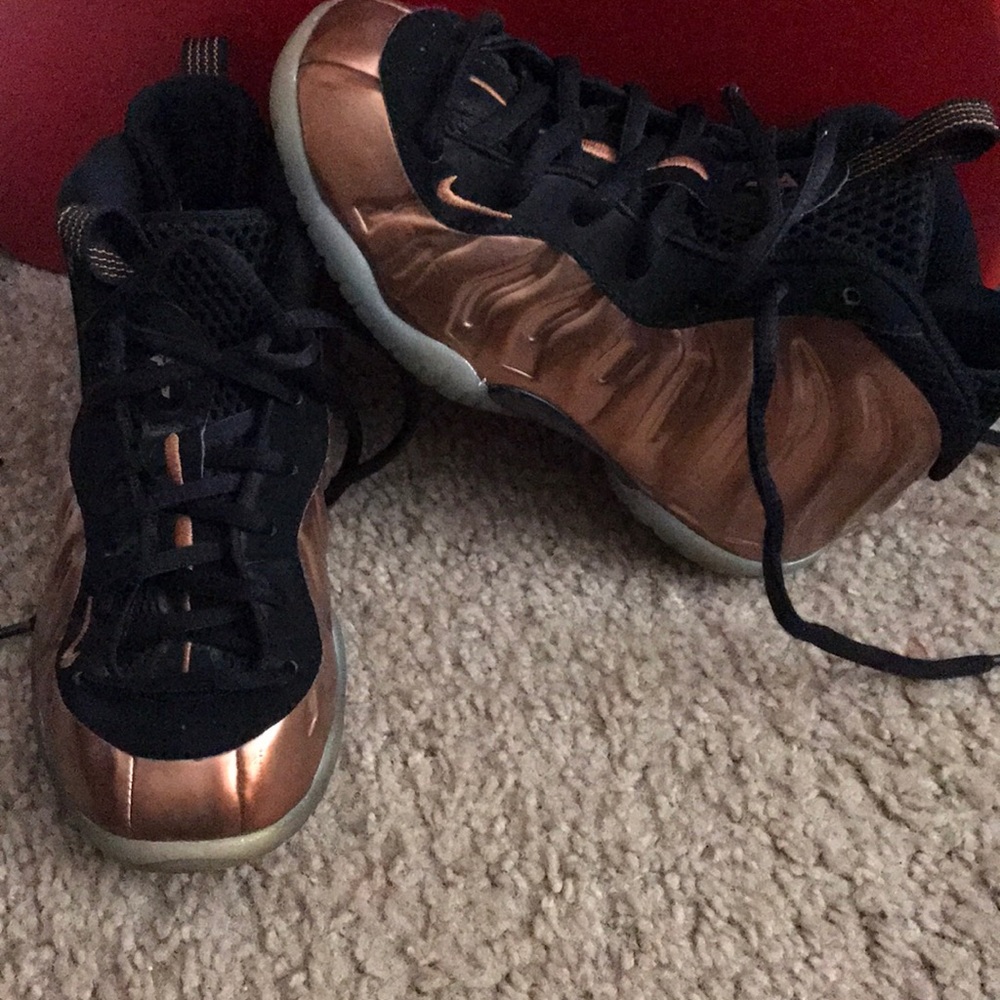 Nike foams (used) kids 12c